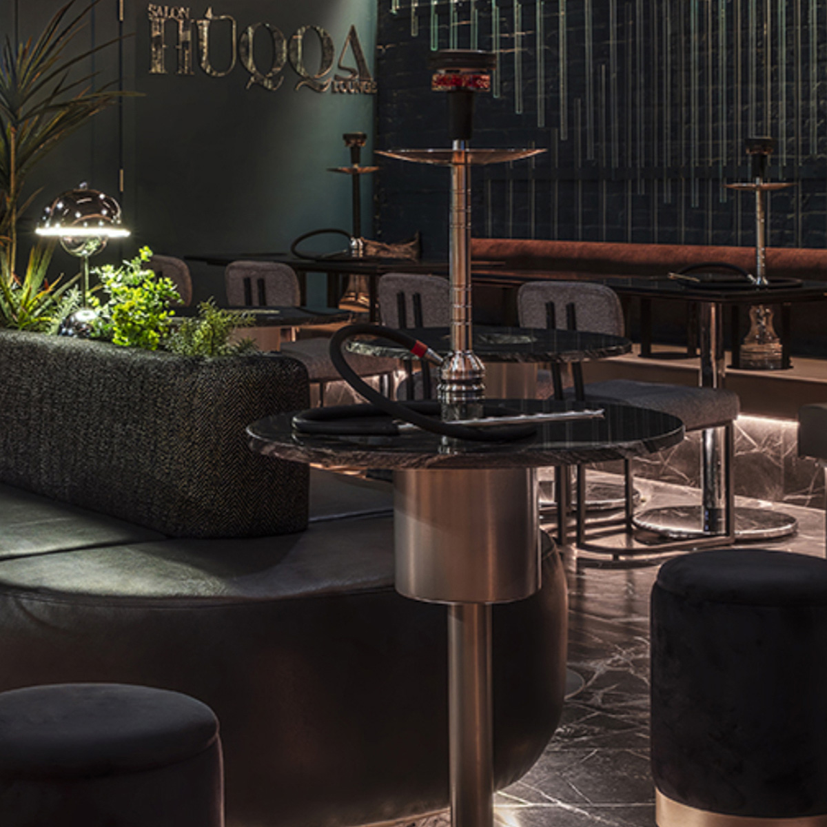 Tables à chicha pour un bar à Montréal